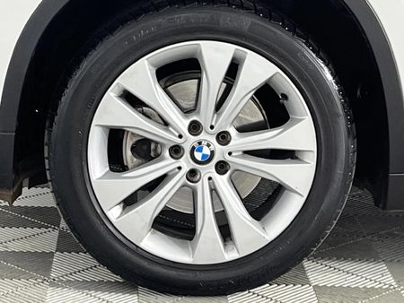2017-BMW-X1-sDrive18i-xLine-Auto_4