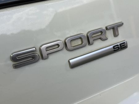 2019-Land-Rover-Range-Rover-Sport-30-D-SE-190kW_11