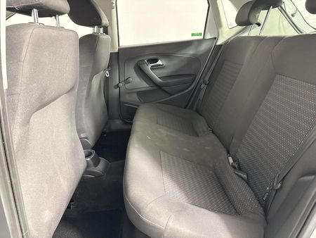 2019-Volkswagen-Polo-Vivo-14-Trendline-5-dr_3