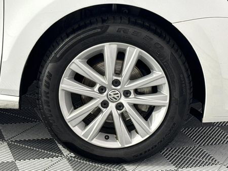 2019-Volkswagen-Polo-Vivo-14-Trendline-5-dr_5