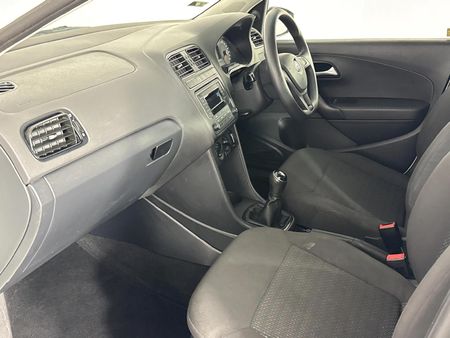 2019-Volkswagen-Polo-Vivo-14-Trendline-5-dr_8