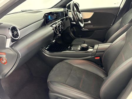 2023-Mercedes-Benz-A-Class-A-200-progressive-Sedan_5
