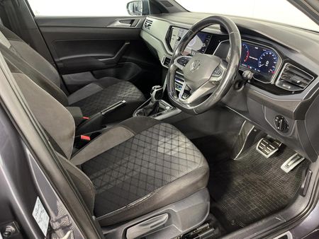 2024-Volkswagen-Polo-10-TSI-R-Line-Auto_9