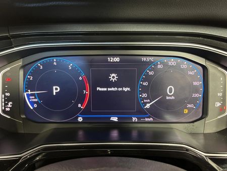 2024-Volkswagen-Polo-10-TSI-R-Line-Auto_2