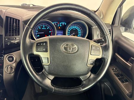 2009-Toyota-Land-Cruiser-200-TD-V8-VX-Auto_12