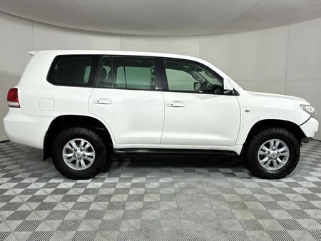 2009-Toyota-Land-Cruiser-200-TD-V8-VX-Auto_17