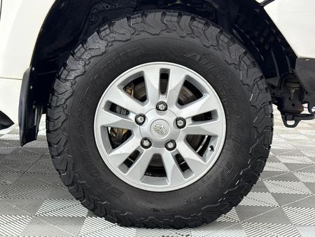 2009-Toyota-Land-Cruiser-200-TD-V8-VX-Auto_4