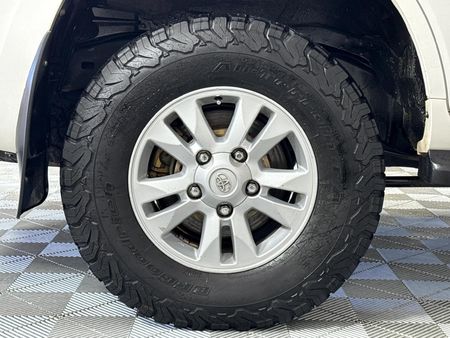 2009-Toyota-Land-Cruiser-200-TD-V8-VX-Auto_6