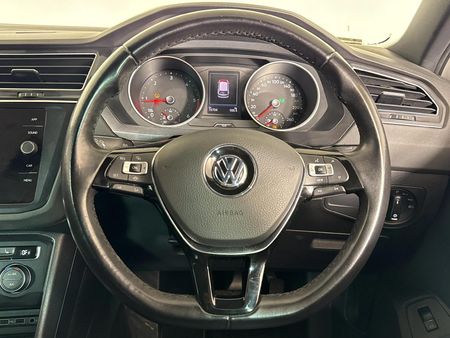 2020-Volkswagen-Tiguan-20-TDI-Comfortline-4Motion-Auto_6