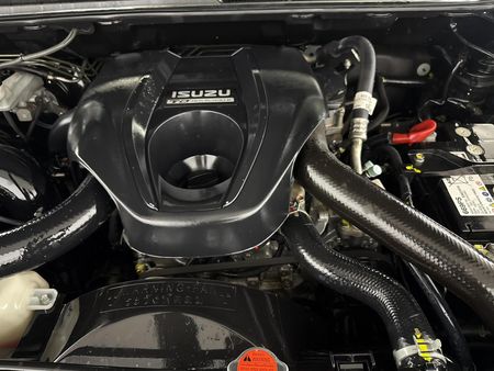 2021-Isuzu-D-Max-300-X-Rider-Auto-Double-Cab_12