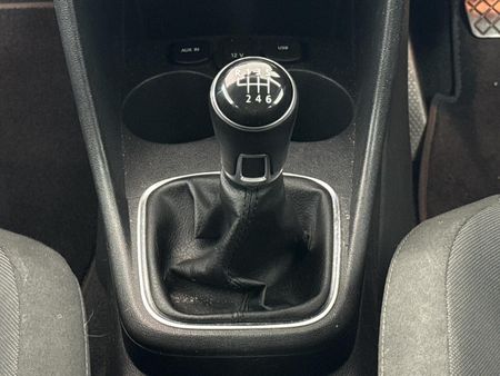 2017-Volkswagen-Polo-12-TSI-Highline-81kW_10