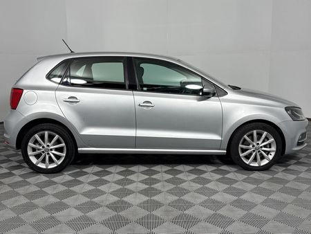 2017-Volkswagen-Polo-12-TSI-Highline-81kW_17