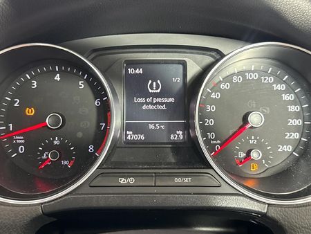 2017-Volkswagen-Polo-12-TSI-Highline-81kW_2