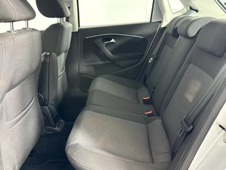 2017-Volkswagen-Polo-12-TSI-Highline-81kW_3