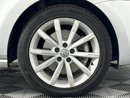 2017-Volkswagen-Polo-12-TSI-Highline-81kW_5