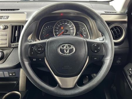 2013-Toyota-RAV4-20-GX-Auto_11