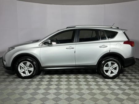 2013-Toyota-RAV4-20-GX-Auto_18
