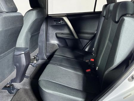 2013-Toyota-RAV4-20-GX-Auto_3