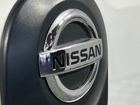 2011-Nissan-Livina-16-Acenta-X-Gear_11