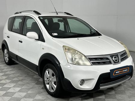 2011-Nissan-Livina-16-Acenta-X-Gear_17