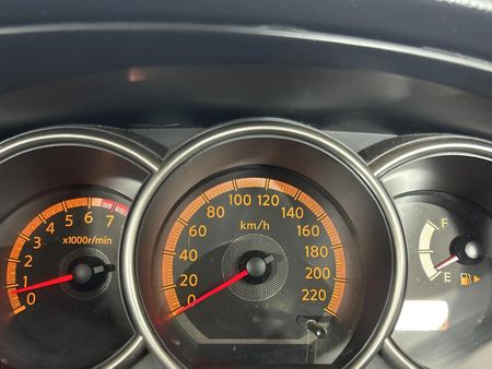 2011-Nissan-Livina-16-Acenta-X-Gear_2