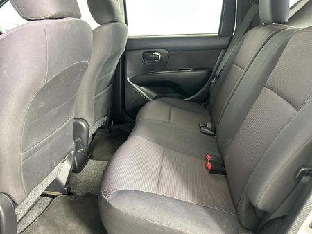 2011-Nissan-Livina-16-Acenta-X-Gear_3