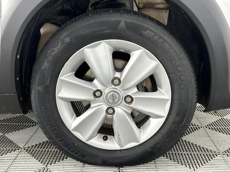 2011-Nissan-Livina-16-Acenta-X-Gear_5