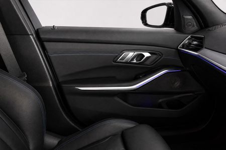 2019-BMW-3-Series-330d-M-Sport-Auto_10