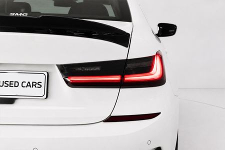 2019-BMW-3-Series-330d-M-Sport-Auto_5