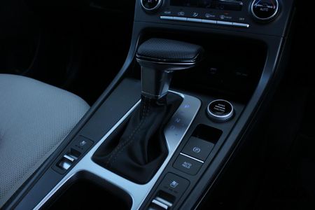 2022-Hyundai-Creta-Grand-20-Elite-Auto_11