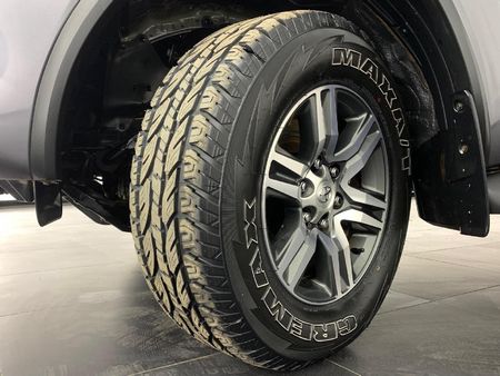 2022-Toyota-Fortuner-24-GD-6-Raised-Body-Auto_16