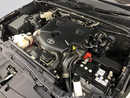 2022-Toyota-Fortuner-24-GD-6-Raised-Body-Auto_18