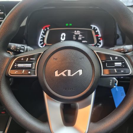2024-Kia-Sonet-15-LX_7