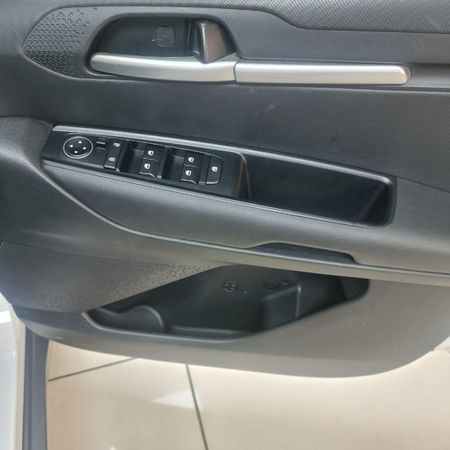 2025-Kia-Sonet-15-LX-Auto_13
