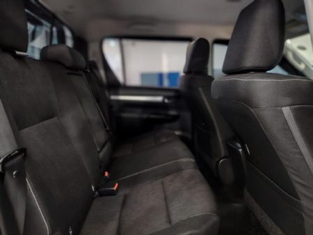 2024-Toyota-Hilux-28-GD-6-Raised-Body-Raider-Auto-Double-Cab_10