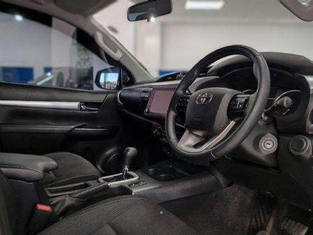 2024-Toyota-Hilux-28-GD-6-Raised-Body-Raider-Auto-Double-Cab_12