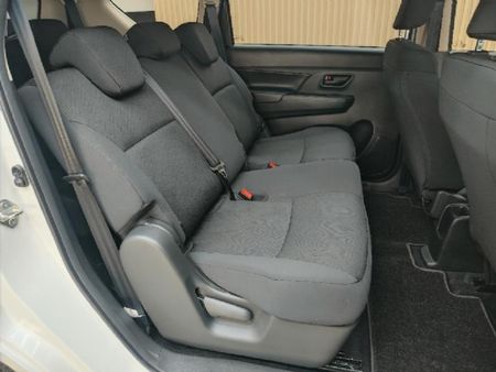 2026-Suzuki-Ertiga-15-GA_10