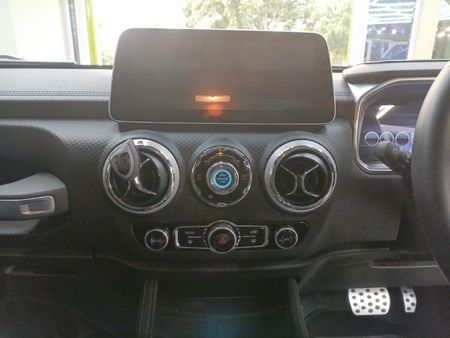 2025-BAIC-B40-20T-Plus-Champion-Auto_11