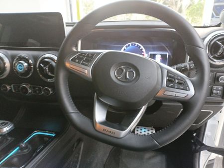 2025-BAIC-B40-20T-Plus-Champion-Auto_14