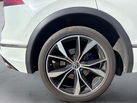 2023-Volkswagen-Tiguan-R-20-TSI-4M-Auto-235kw_10