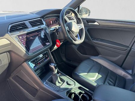 2023-Volkswagen-Tiguan-R-20-TSI-4M-Auto-235kw_18