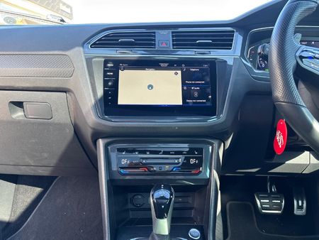 2023-Volkswagen-Tiguan-R-20-TSI-4M-Auto-235kw_19