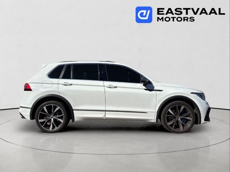 2023-Volkswagen-Tiguan-R-20-TSI-4M-Auto-235kw_7