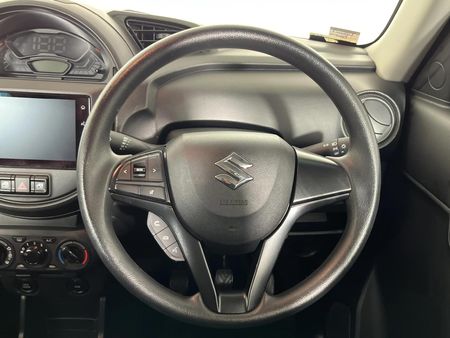 2025-Suzuki-S-Presso-10-GL_11