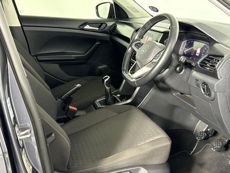 2023-Volkswagen-T-Cross-10-TSI-Comfortline_9