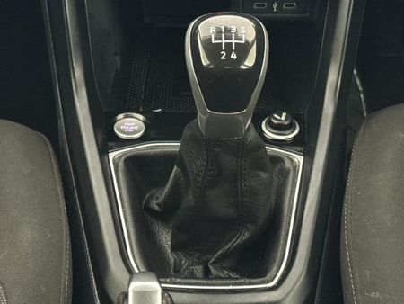 2023-Volkswagen-T-Cross-10-TSI-Comfortline_10