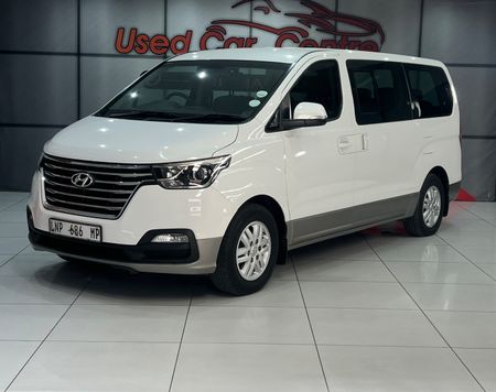 2020-Hyundai-H-1-25-CRDi-Elite-Auto-12-seat_0