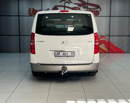 2020-Hyundai-H-1-25-CRDi-Elite-Auto-12-seat_3
