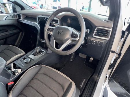 2026-Volkswagen-Amarok-30-TDI-V6-184kW-4Motion-Aventura-Auto-Double-Cab_2