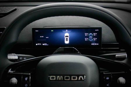 2026-Omoda-C7-15T-SHS-DHT-Phev_13